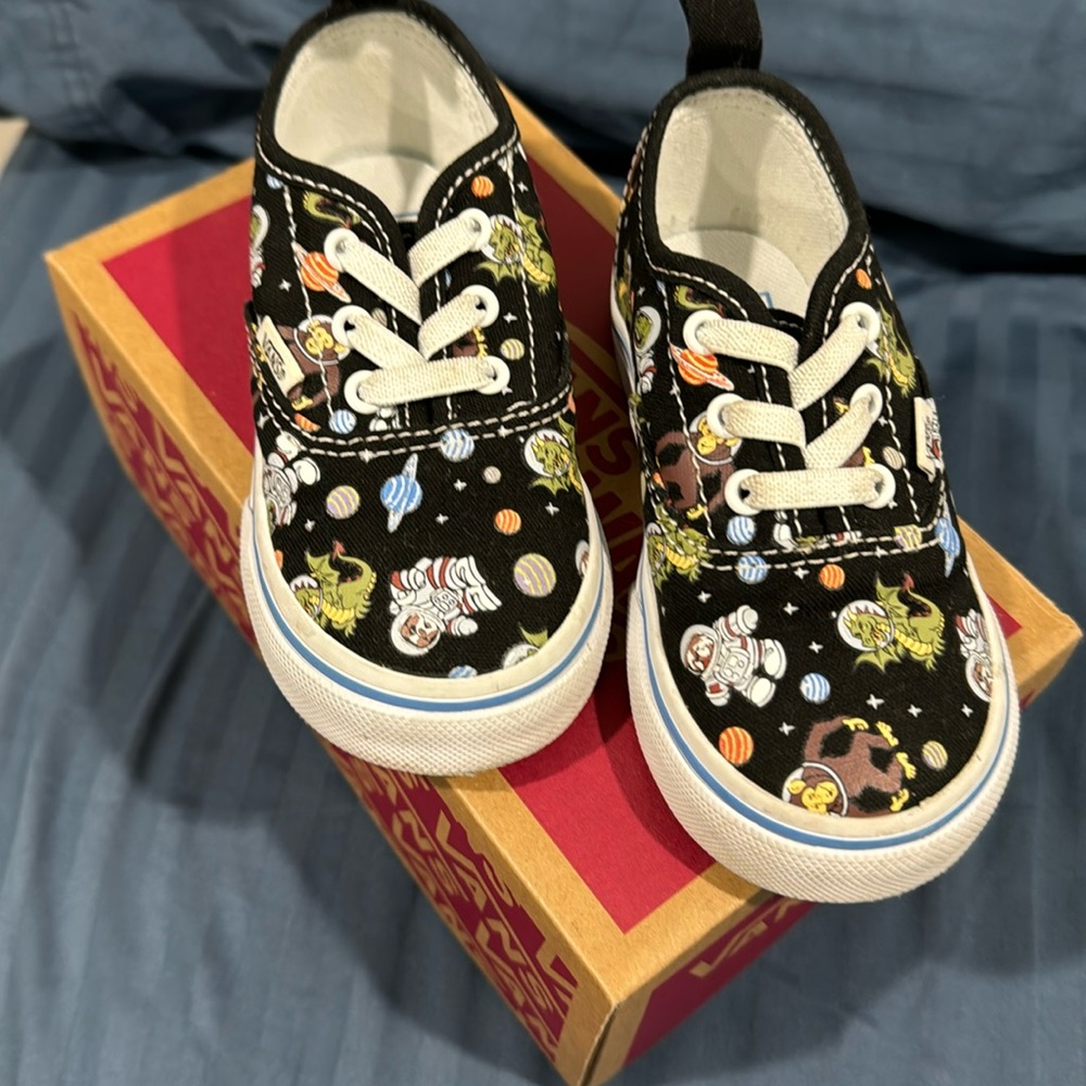 Toddler size 7 vans